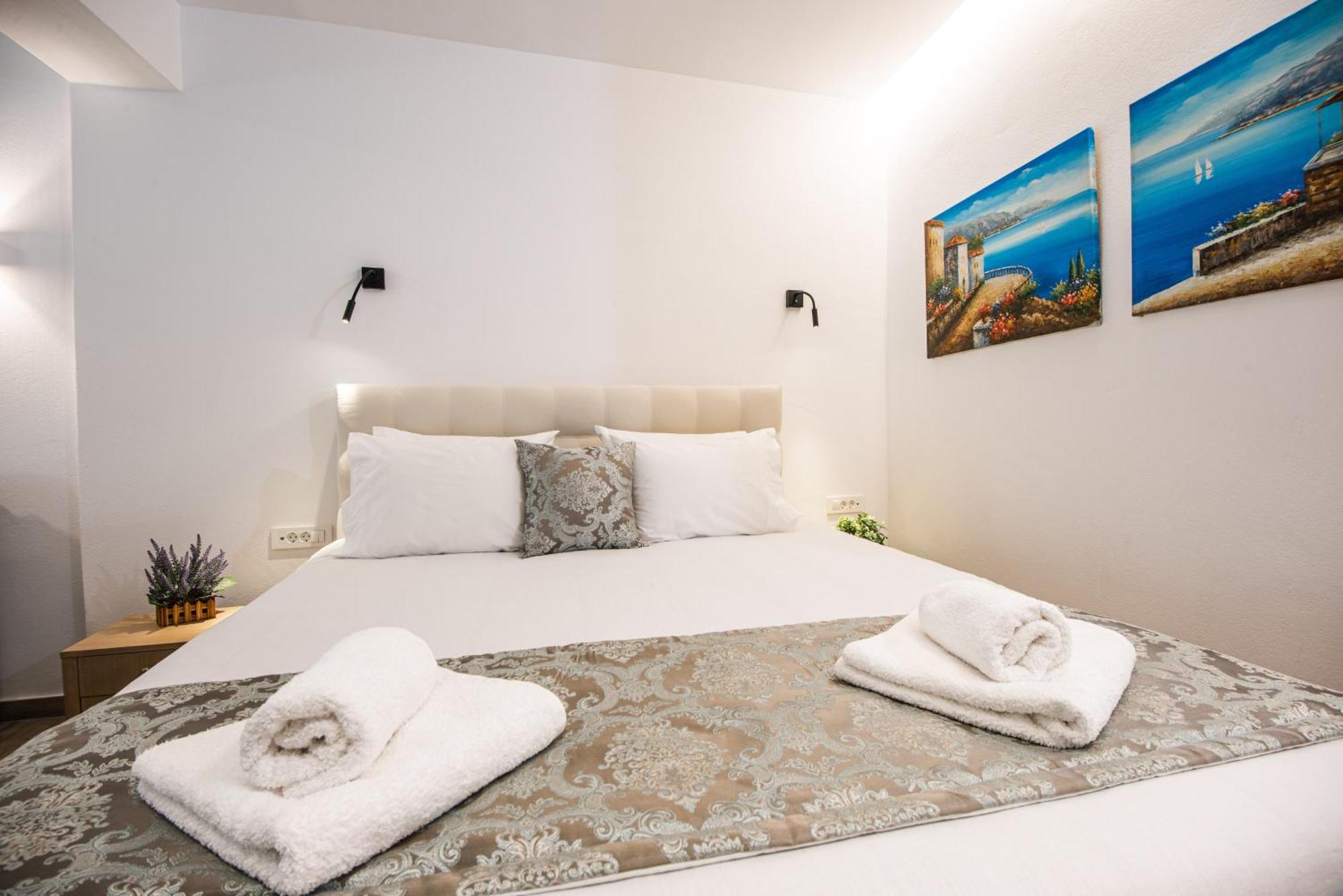 Ammos Lux Crete * Ajos Nikolaos